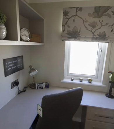 Oakgrove Clarendon, desk space at Finlake