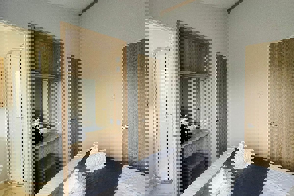 Willerby Pinehurst, master into ensuite at Delamere