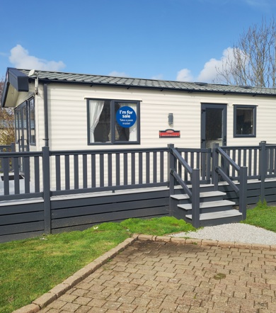 Praa Sands, Carnaby Oakdale, exterior