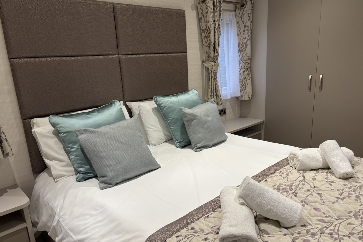 Carnaby Stamford, master bedroom at Brokerswood