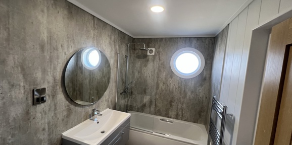 Delamere, Prestige Samphire, bathroom