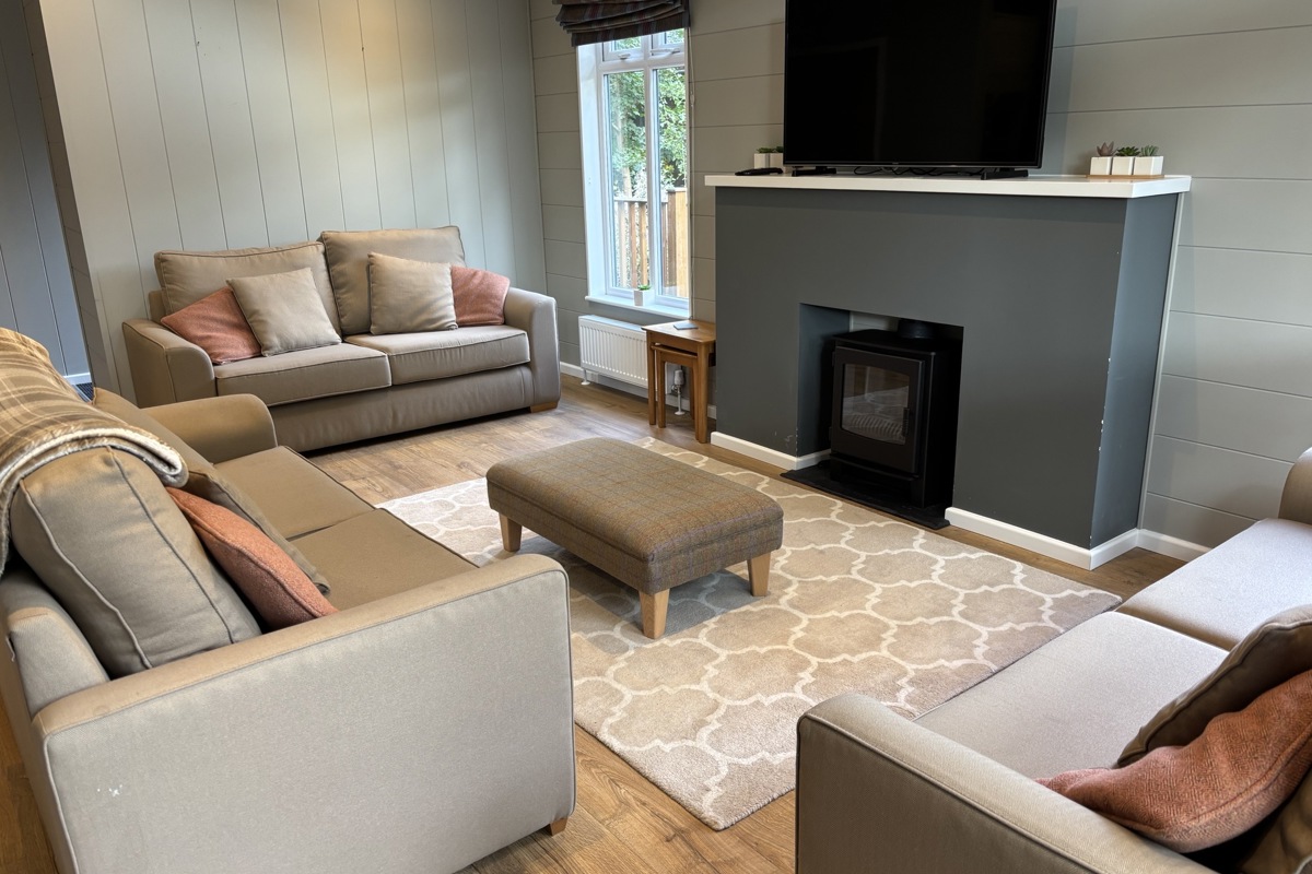 Prestige Foresters, living room at Brokerswood