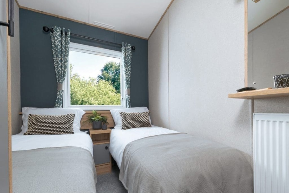 ABI St David, twin bedroom at Praa Sands