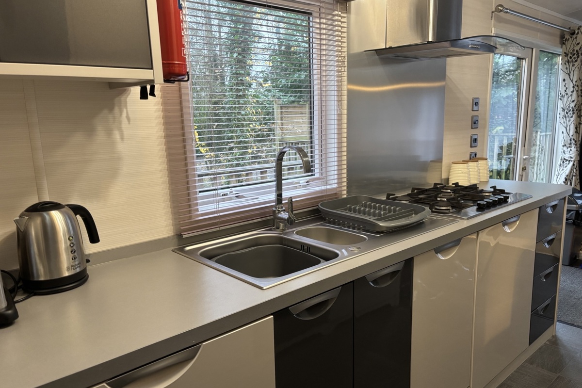 Carnaby Stamford, kitchen sink at Brokerswood