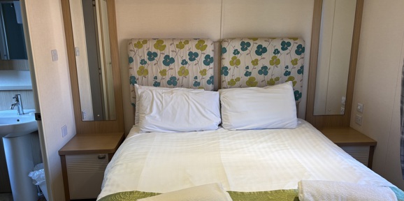 Regal Autograph, master bedroom at Finlake