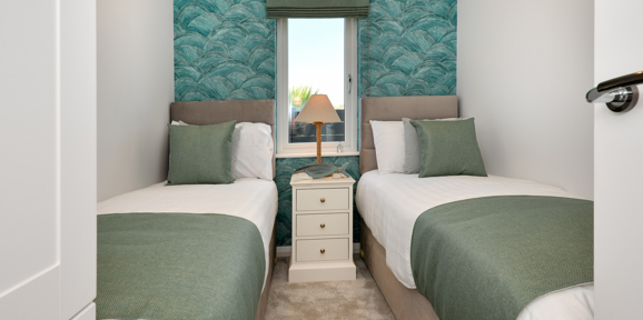 Oakgrove Osprey, twin bedroom green at The Warren