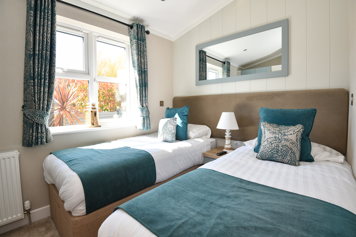 Wessex Dune, twin bedroom at The Warren