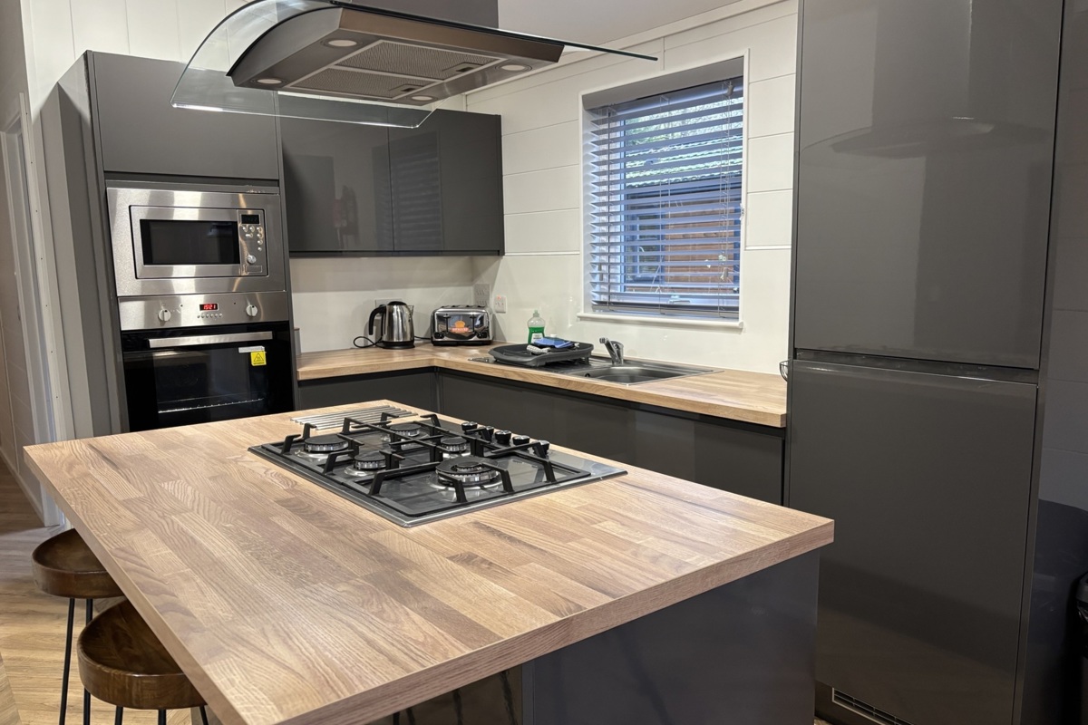 Prestige Dovecote, kitchen at Brokerswood