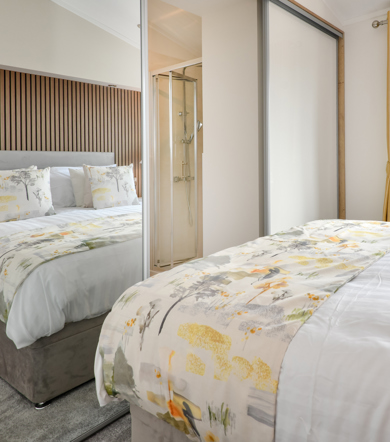 The Warren, Oakgrove Shearwater, master bedroom with ensuite