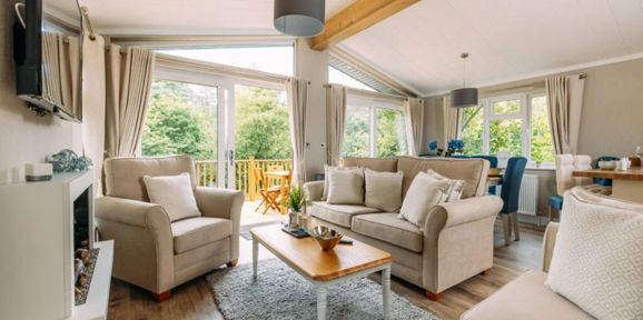 Wessex Contemporary, living room with sofas at Brokerswood 