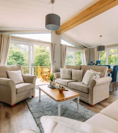 Wessex Contemporary, living room with sofas at Brokerswood 