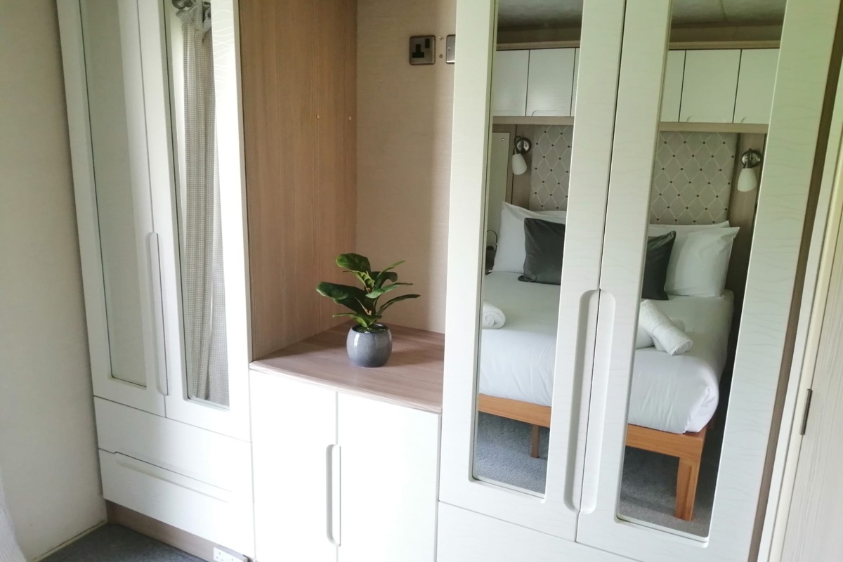 Praa Sands, ABI Beachcomber, wardrobe