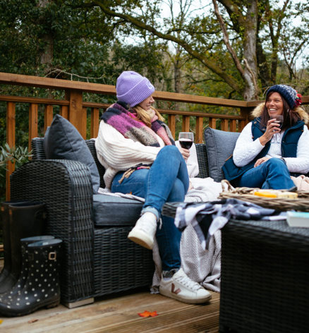 Finlake Winter Time With Friends Chatting