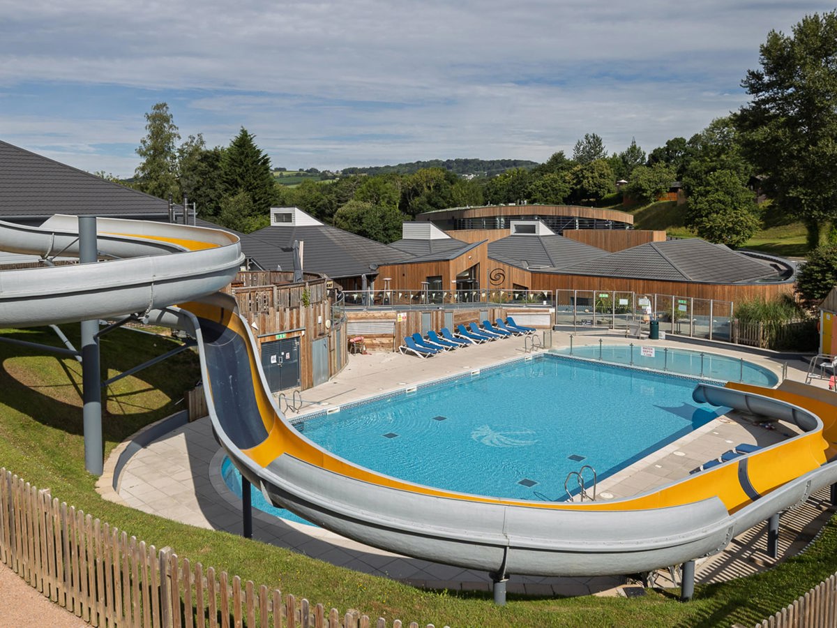 Finlake Outside Swimming Pool