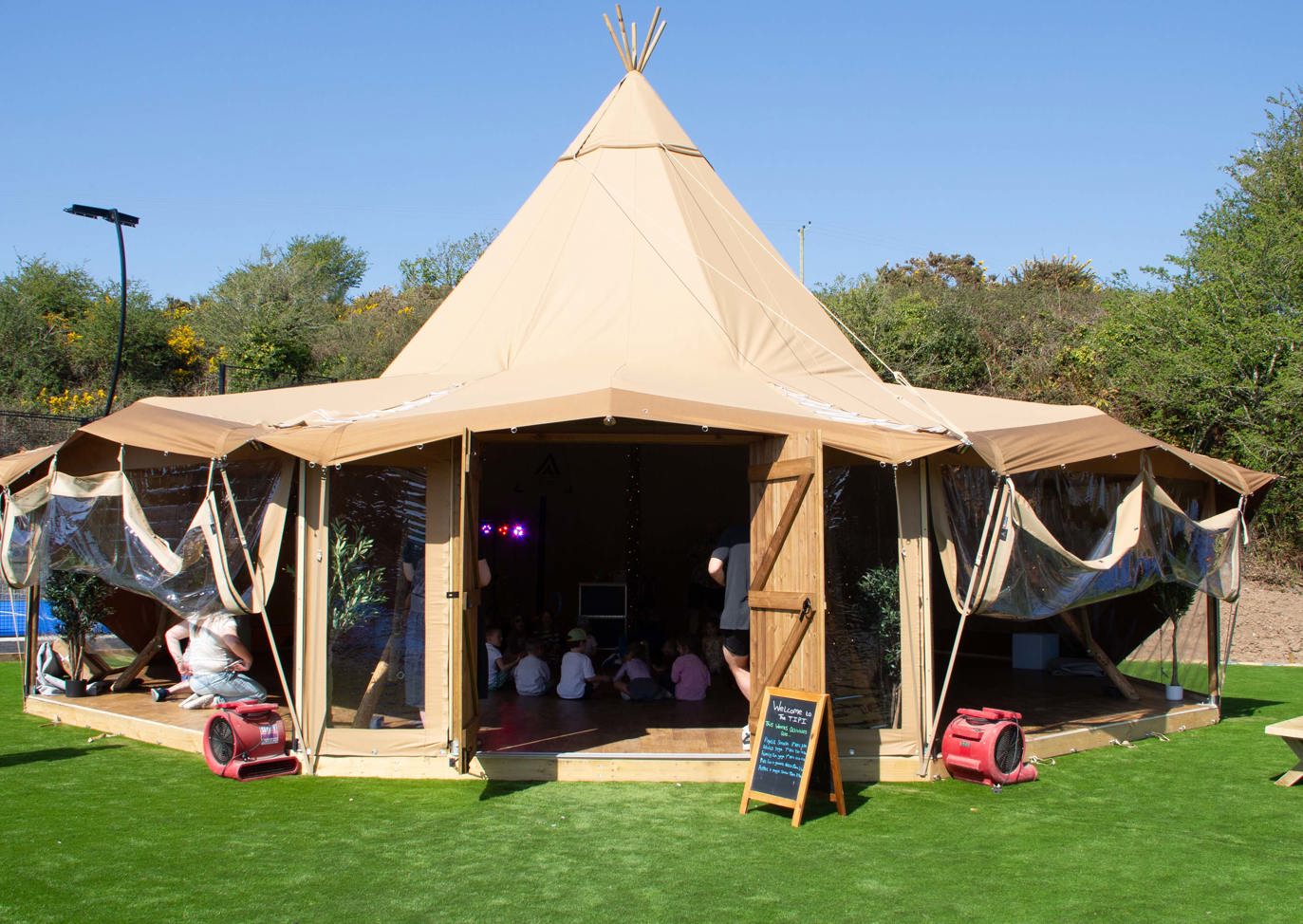 The Warren Tipi
