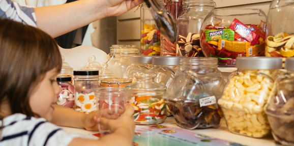 Brokerswood Girl In Sweet Shop