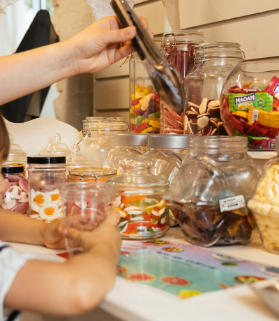 Brokerswood Girl In Sweet Shop