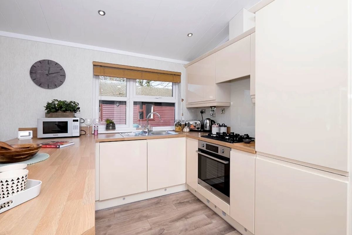 Wessex Classic, kitchen at Delamere