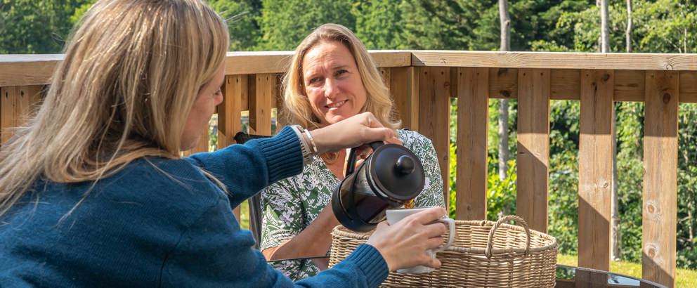 Finlake Friends Drinking Tea