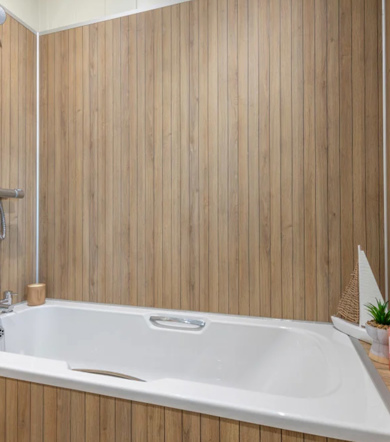 Wessex Contemporary bathtub at The Warren