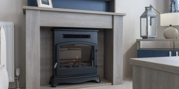 Regal Retreat, fireplace at Finlake