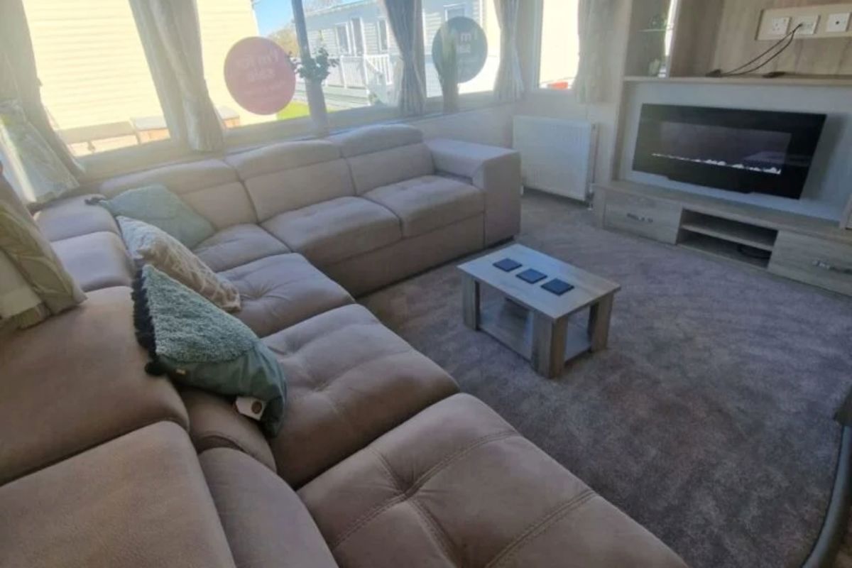 Carnaby Oakdale, corner sofa and window at Crugan