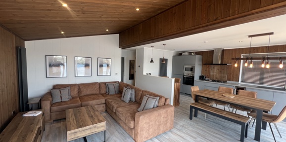 Delamere, Prestige Samphire, lounge