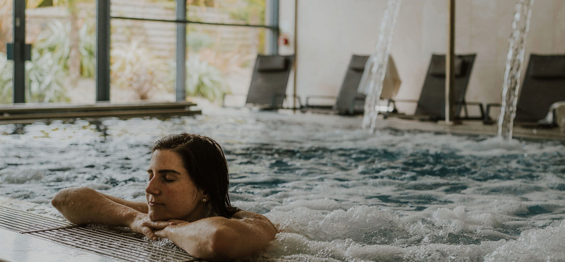 The Warren Lady Relaxing Spa Pool
