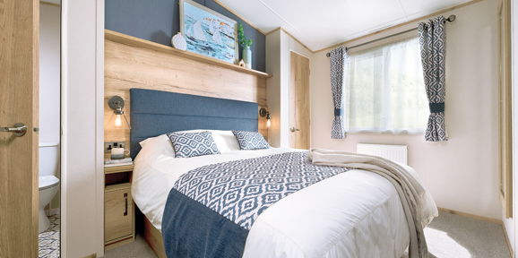 ABI Windermere, master bedroom at Devon Hills