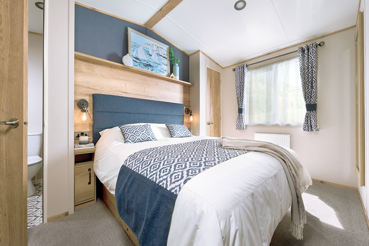 ABI Windermere, master bedroom at Devon Hills