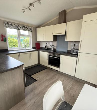 Finlake, Omar Southwold, kitchen