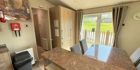 Carnaby Helmsley Lodge, dining area at Finlake