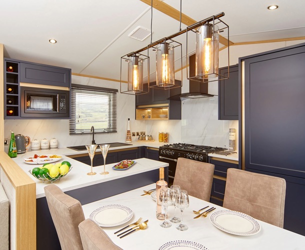 Carnaby Chantry, dining area at Brokerswood