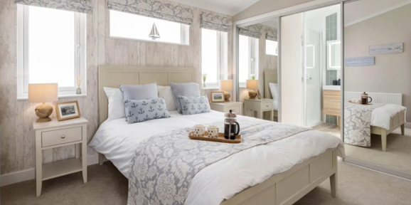 Wessex Contemporary, master bedroom at Finlake
