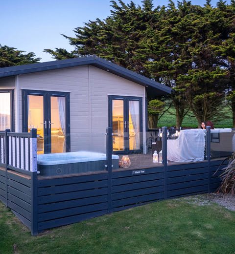 Homeseeker Navigator Lodge, front exterior at Praa Sands