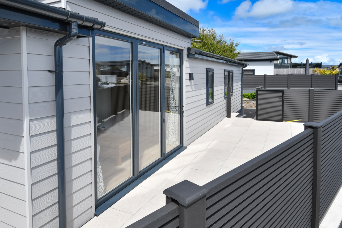 The Warren, Oakgrove Shearwater, side exterior
