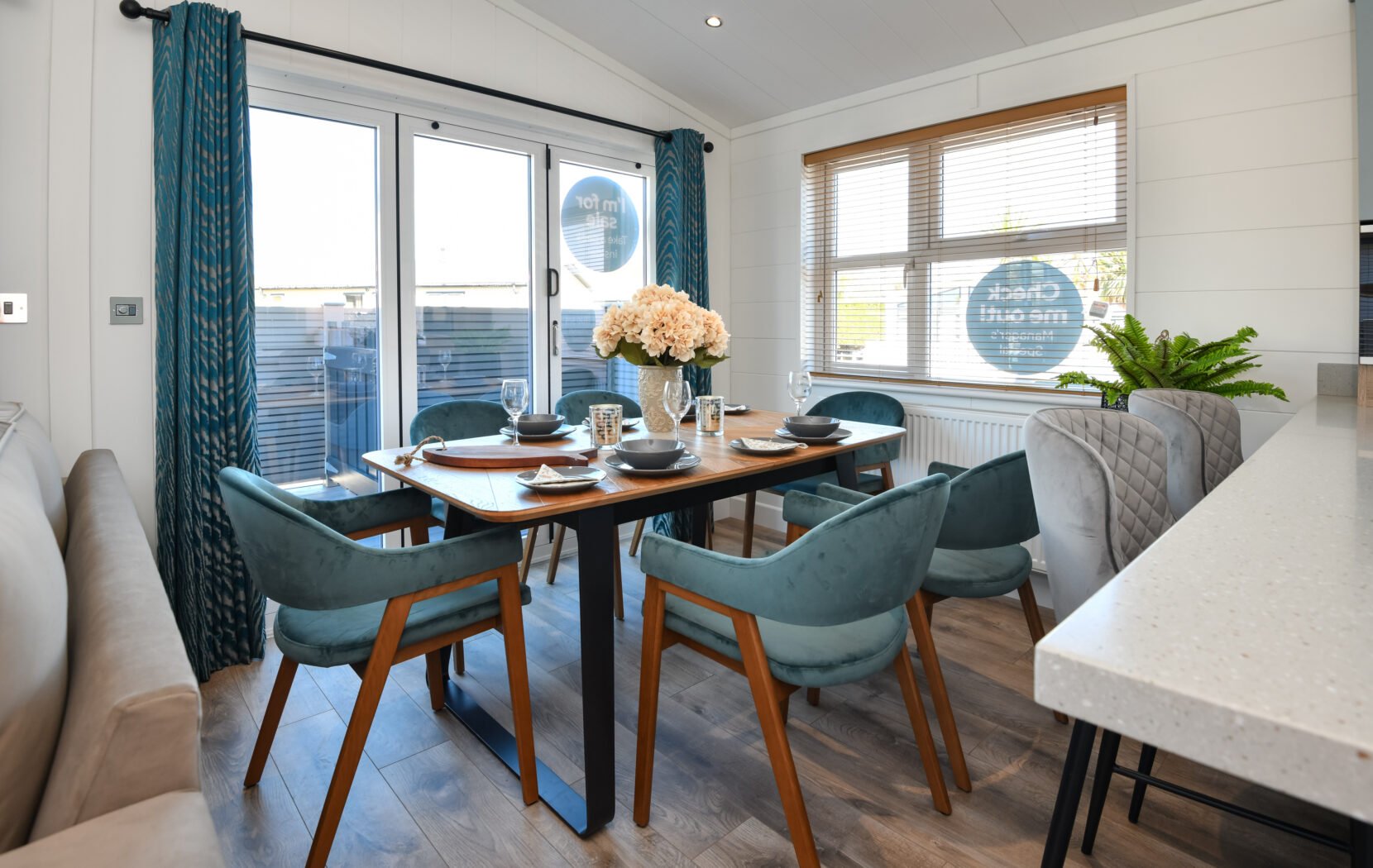 Wessex Dune dining room