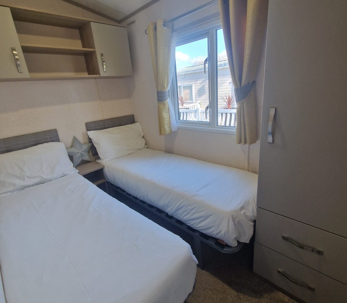 Carnaby Oakdale twin rooms