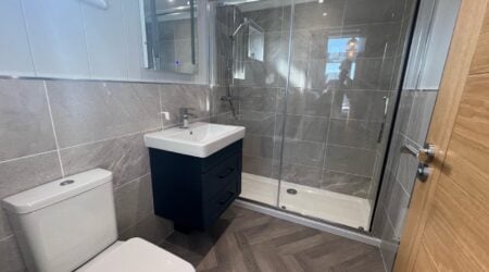 Oakgrove Ash bathroom