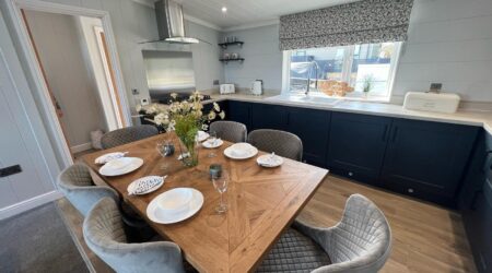 Omar Heron, dining room