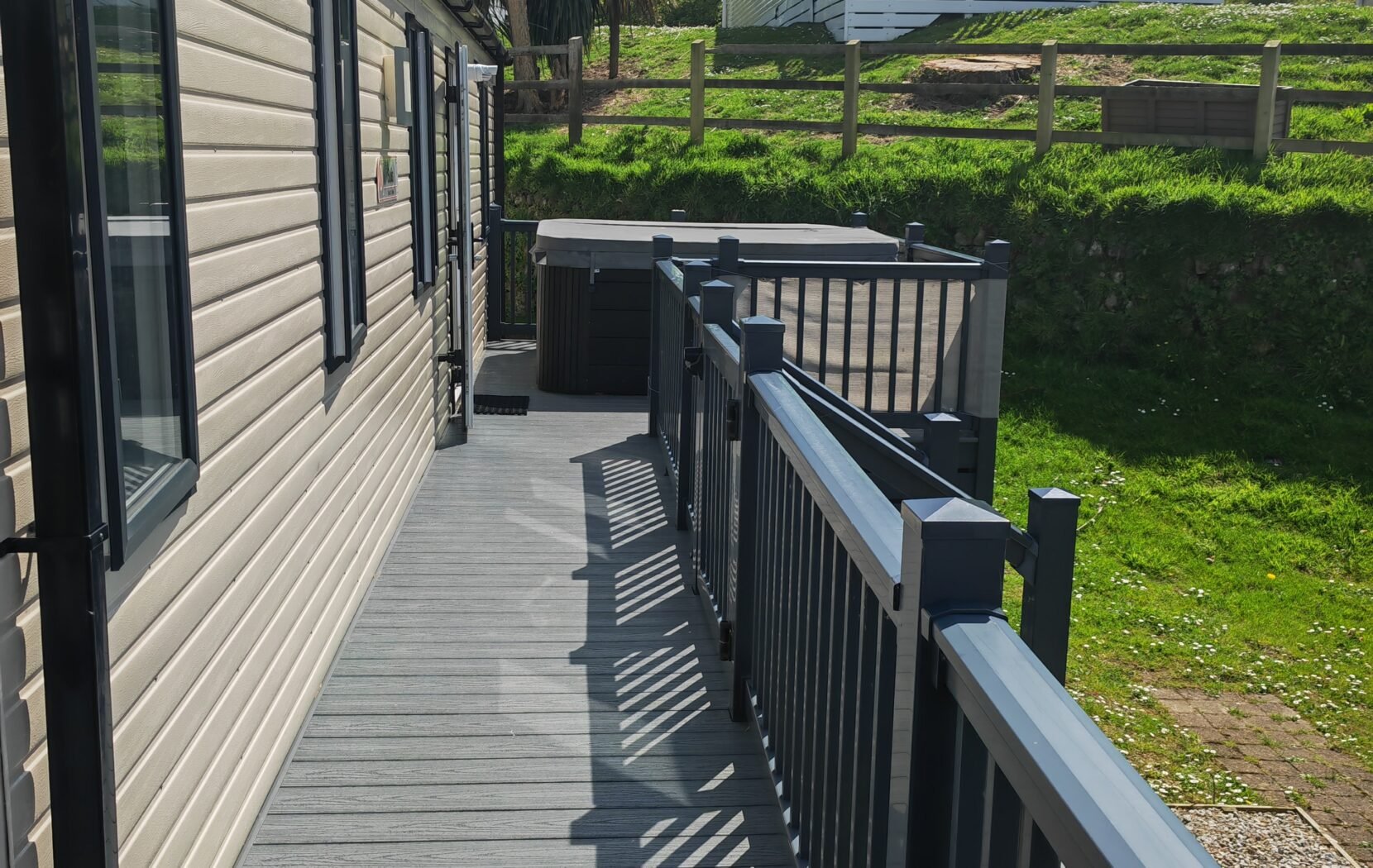 Carnaby Silverdale wrap decking